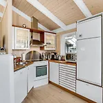 Hébergement de vacances 3 Bedroom Beautiful In Frostrup
