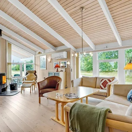 3 Bedroom Beautiful In * Frostrup